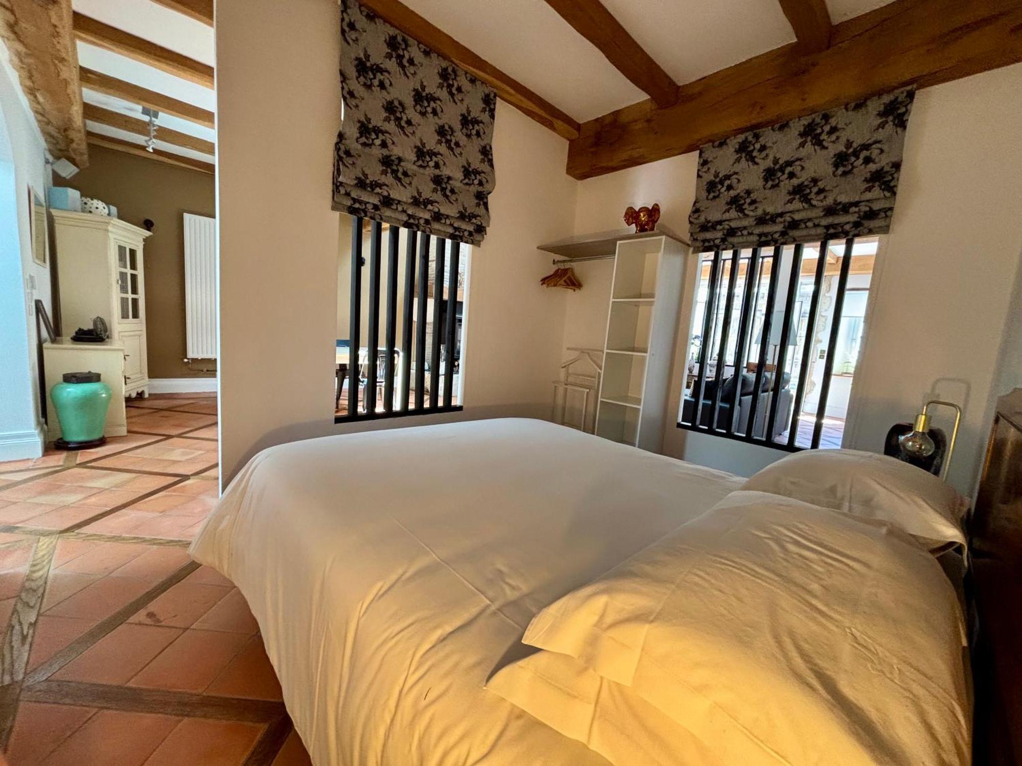 Domaine Des Monges Bed and Breakfast Saint-Seurin-de-Prats Exteriör bild